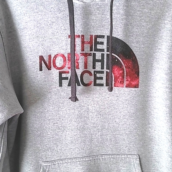 The North Face Hoodie Sweatshirt Kangaroo pockets Front Logo Size M - Picture 2 of 12